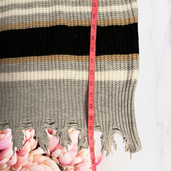 ALMOST FAMOUS HOODED TUNIC SWEATER~ SZ L - Picture 5 of 8